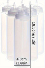 Bouteille souple transparente avec bec.